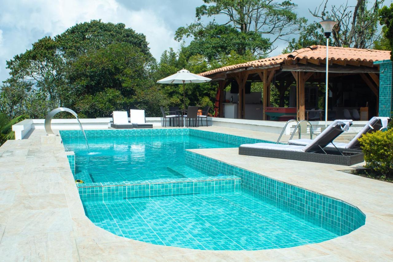 Hotel Cotinga Tribunas