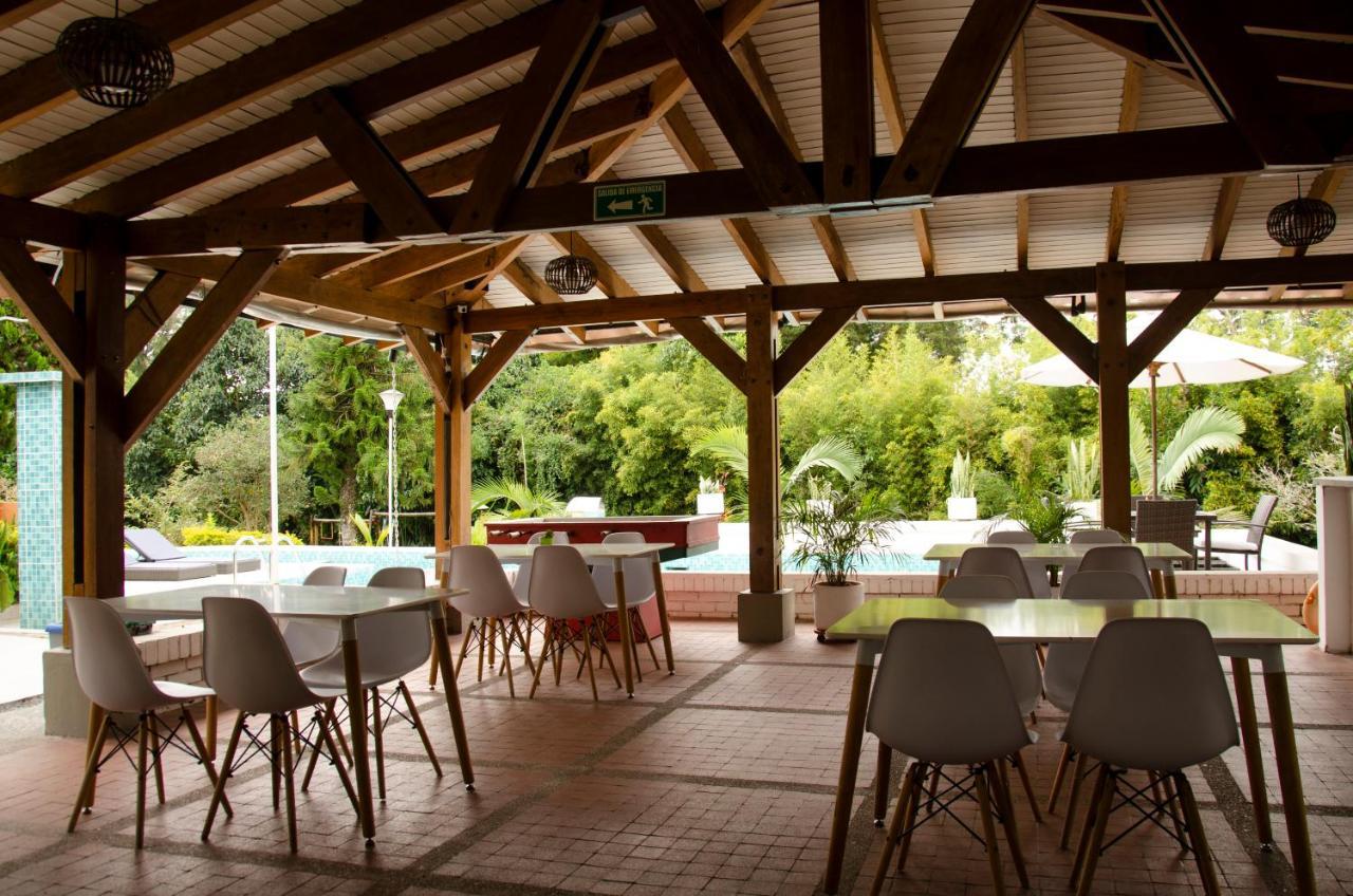 Cotinga 3* Tribunas