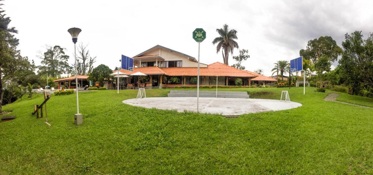 Hotel Cotinga Tribunas